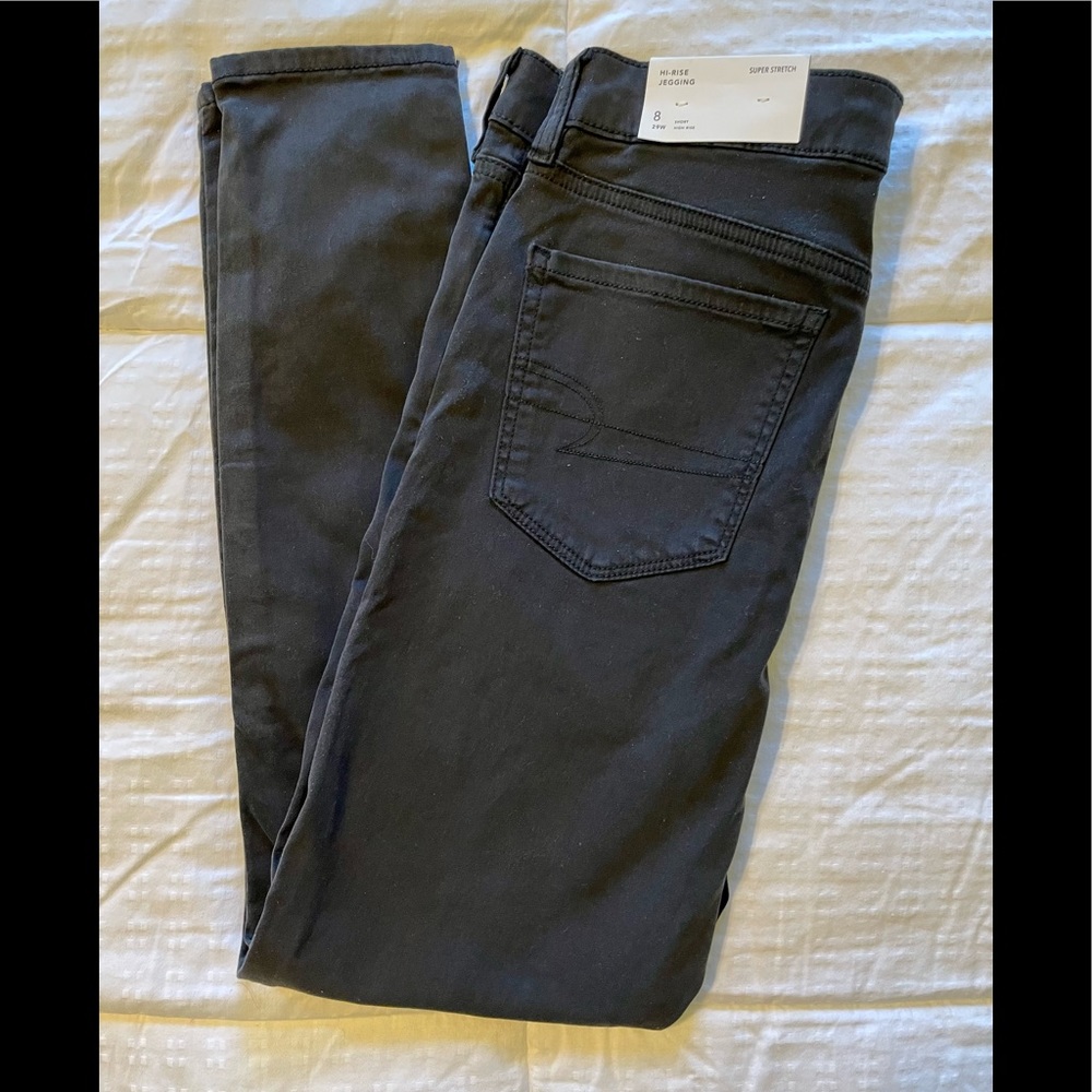 NWT AE Hi-Rise Jegging Sz 8 Short